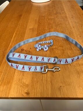 Top Paw Light Blue Leash and Collar Set with Red Lobster Print